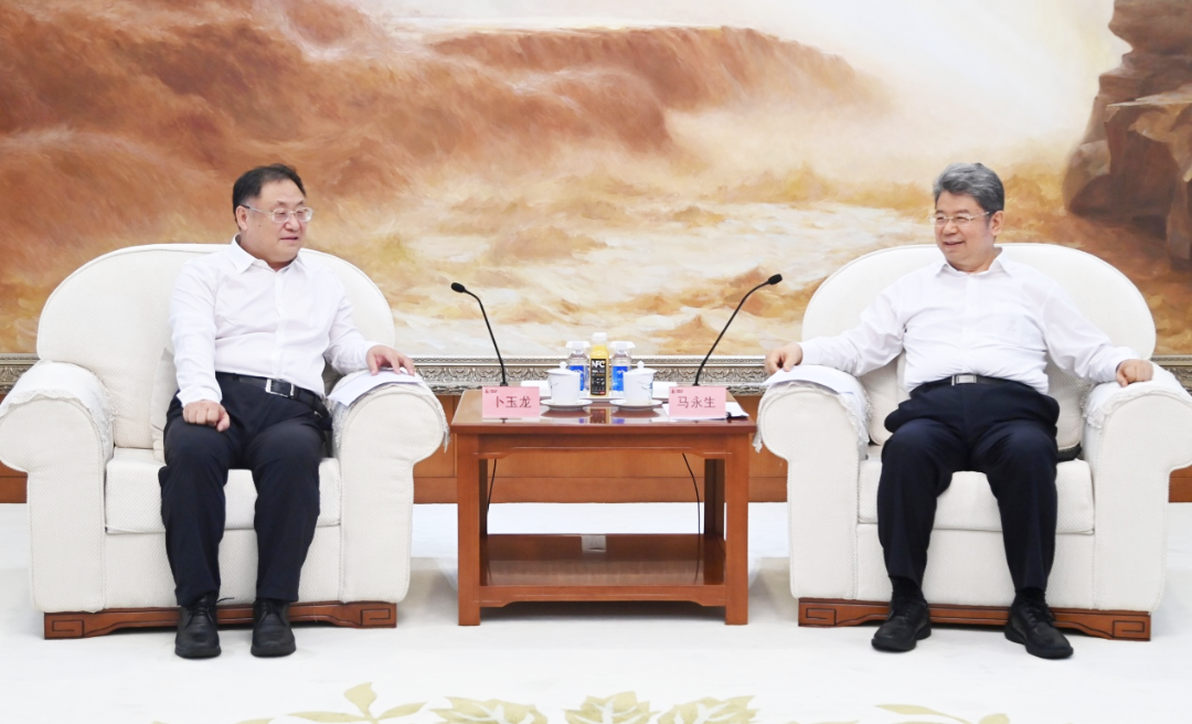 中智集團黨委書記、董事長卜玉龍一行拜訪中國石化集團