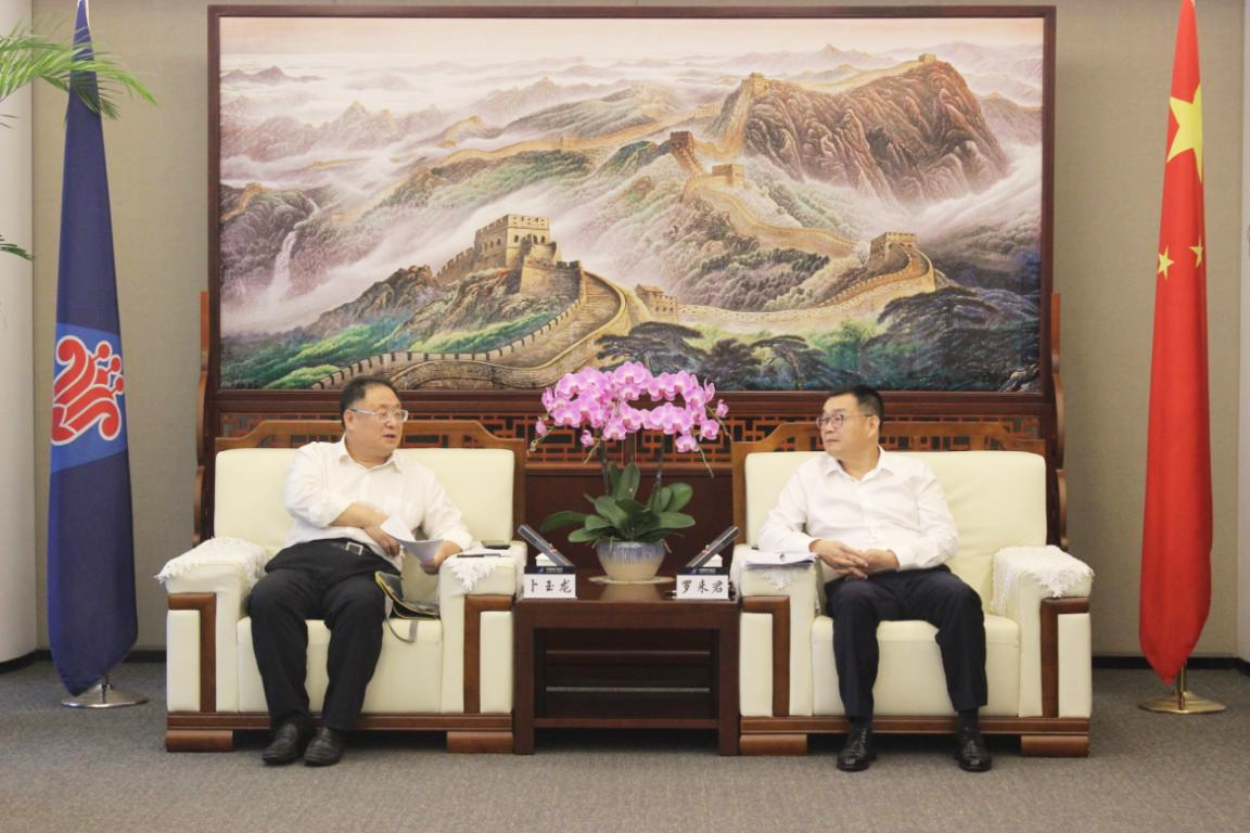 中智集團(tuán)黨委書記、董事長(zhǎng)卜玉龍一行拜訪南航集團(tuán)