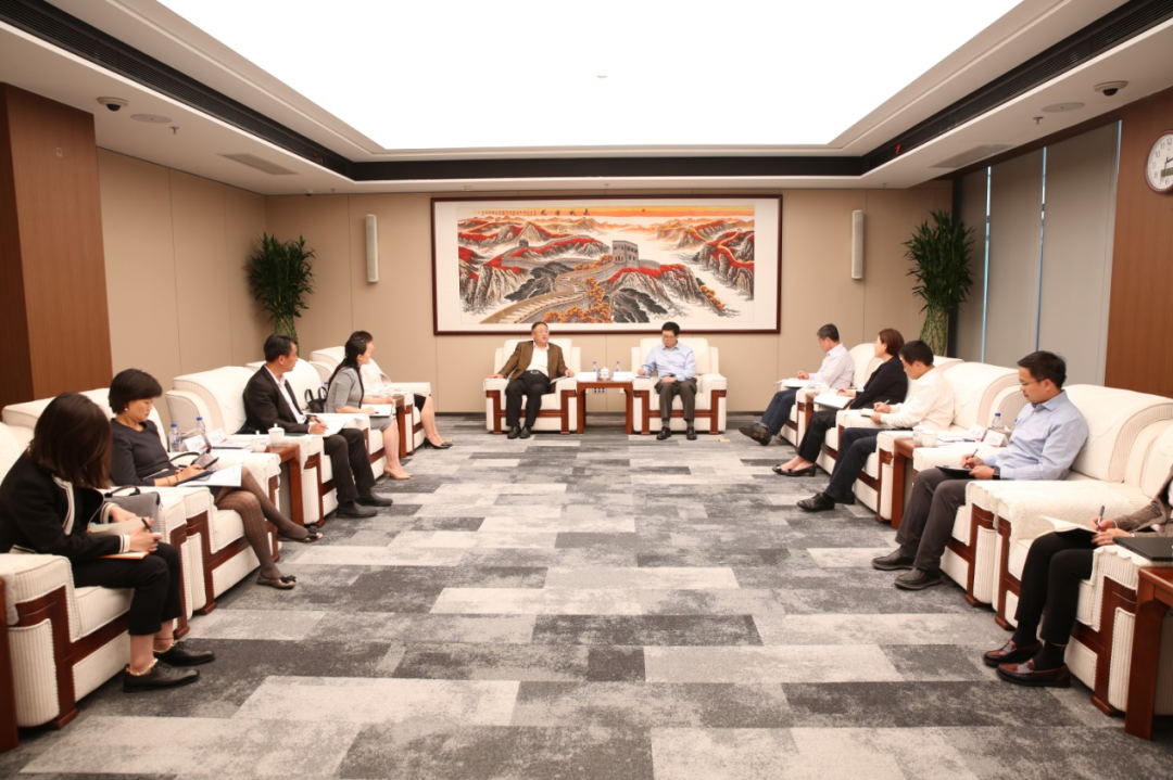 中智集團(tuán)黨委書記、董事長卜玉龍一行拜訪中國鐵塔公司